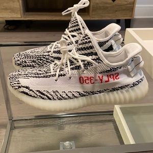 NEW Yeezy Boost 350 V2
